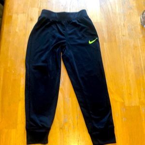 Nike size 5 black Nike jogger pants